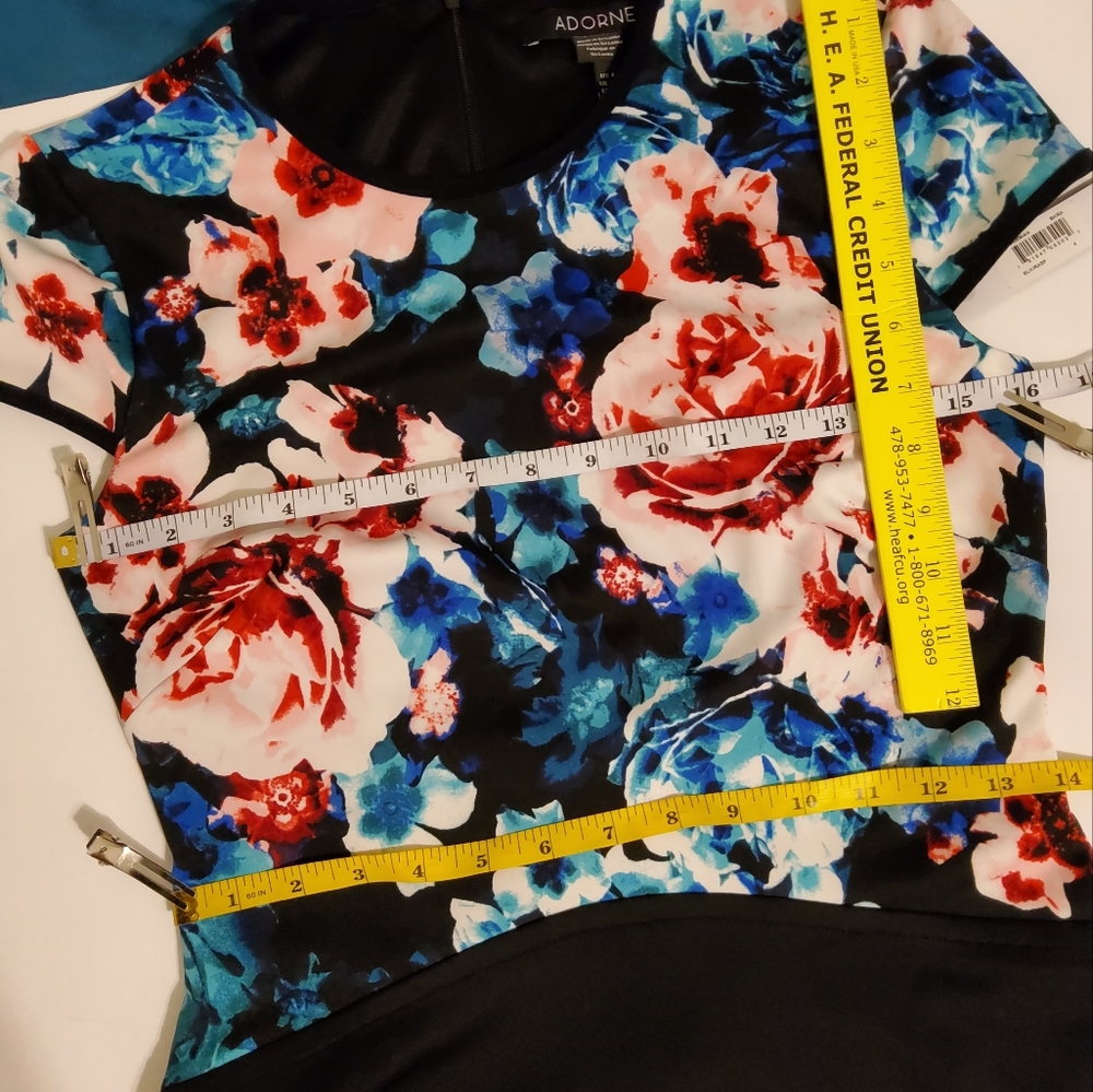 NWT!  Adorne Floral Print Cap Sleeve Stretch Fit & Flare Dress Roundneck Size 4 - Picture 5 of 9